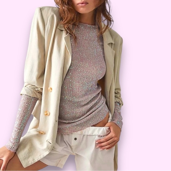 NEW Free People Gold Rush Top in Sweet Lavender. Size L - Picture 2 of 4